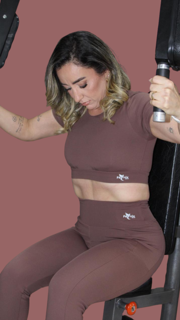 8 Conjunto Fitness Marron Fênix Gym - Legging + Cropped - Imagem 1