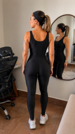 Macacão Fitness Wonder Regata - Preto - Imagem 4